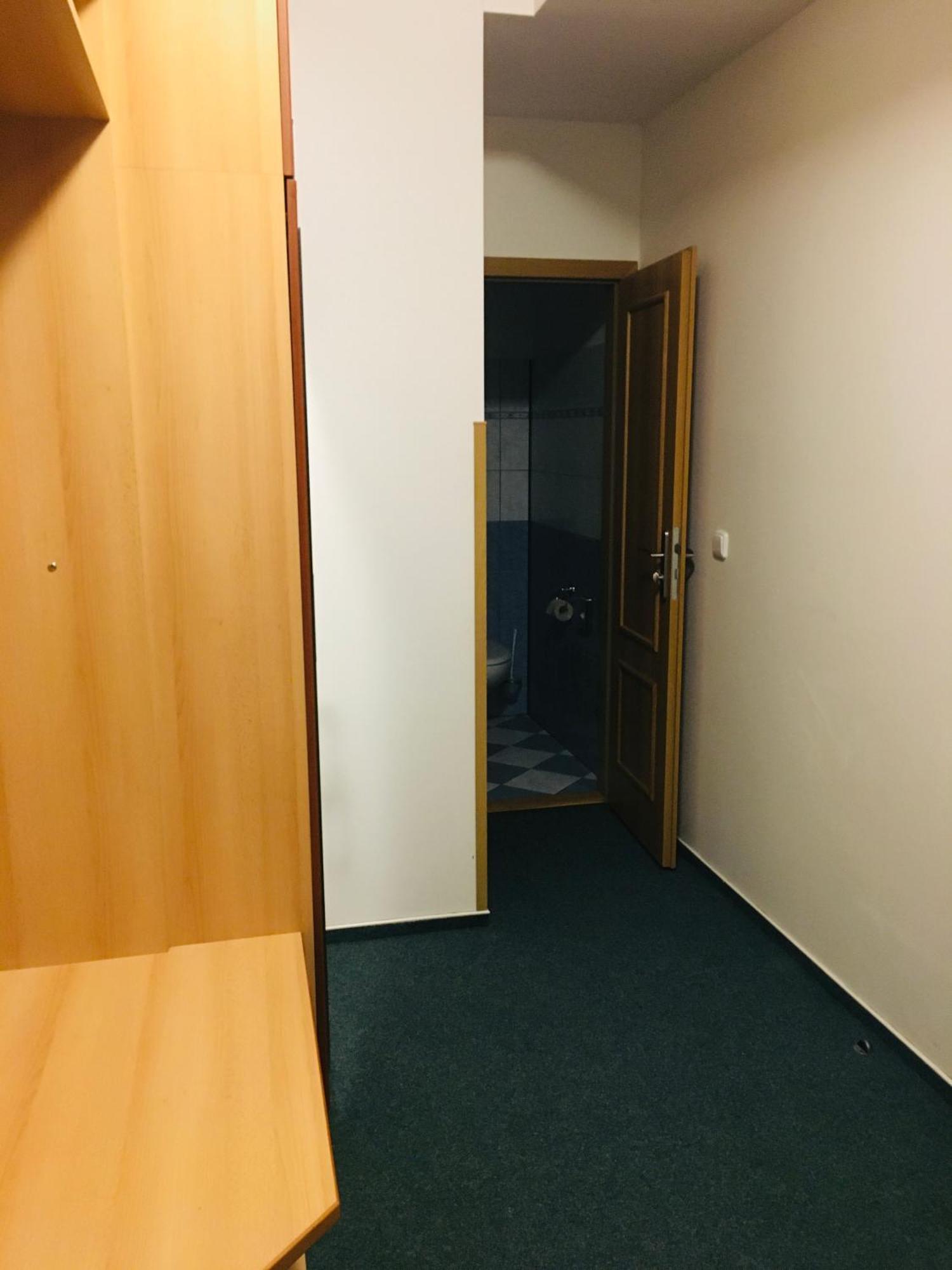Penzion Hotelu Central Dvůr Králové nad Labem المظهر الخارجي الصورة