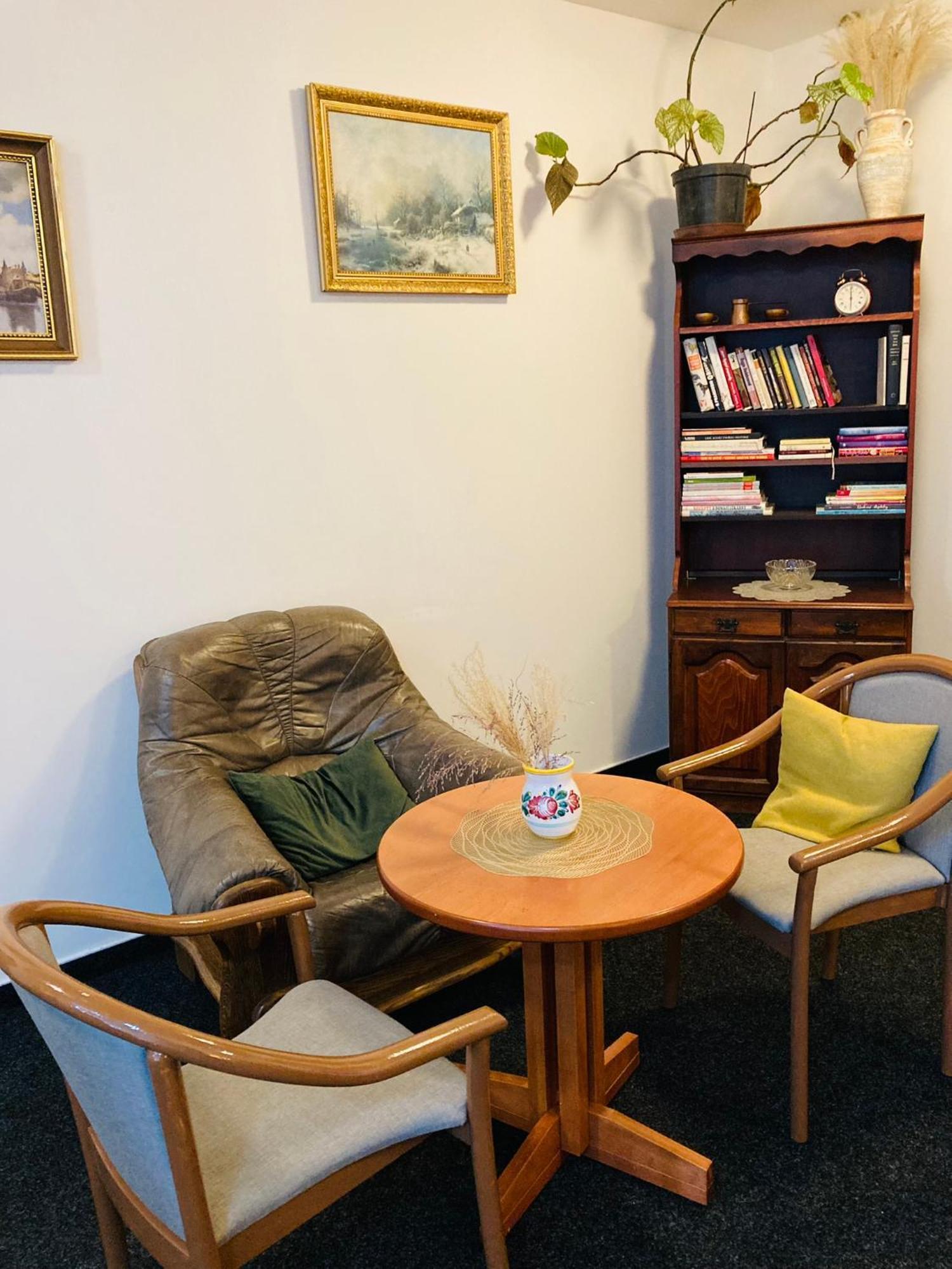 Penzion Hotelu Central Dvůr Králové nad Labem المظهر الخارجي الصورة