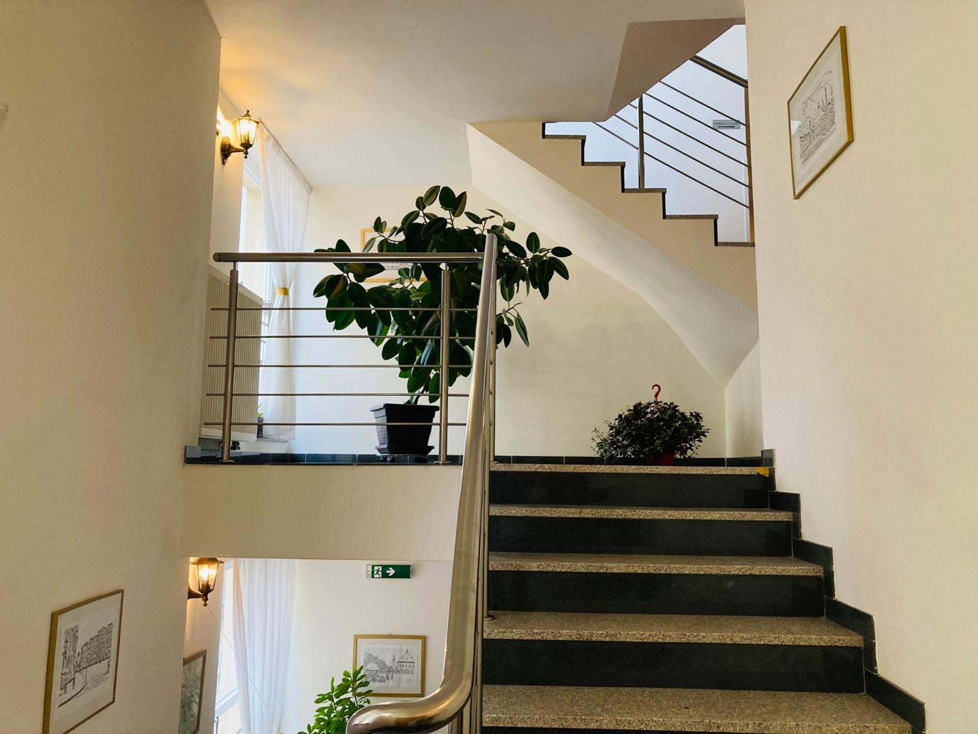 Penzion Hotelu Central Dvůr Králové nad Labem المظهر الخارجي الصورة